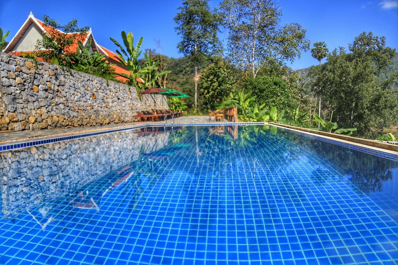 Mahout Hotel Луанґпхабанґ Екстер'єр фото